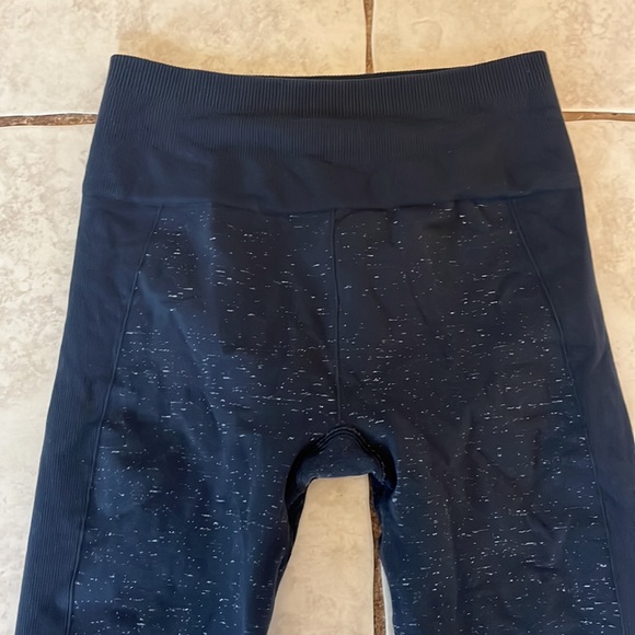 Lululemon Leggings - Picture 4 of 8